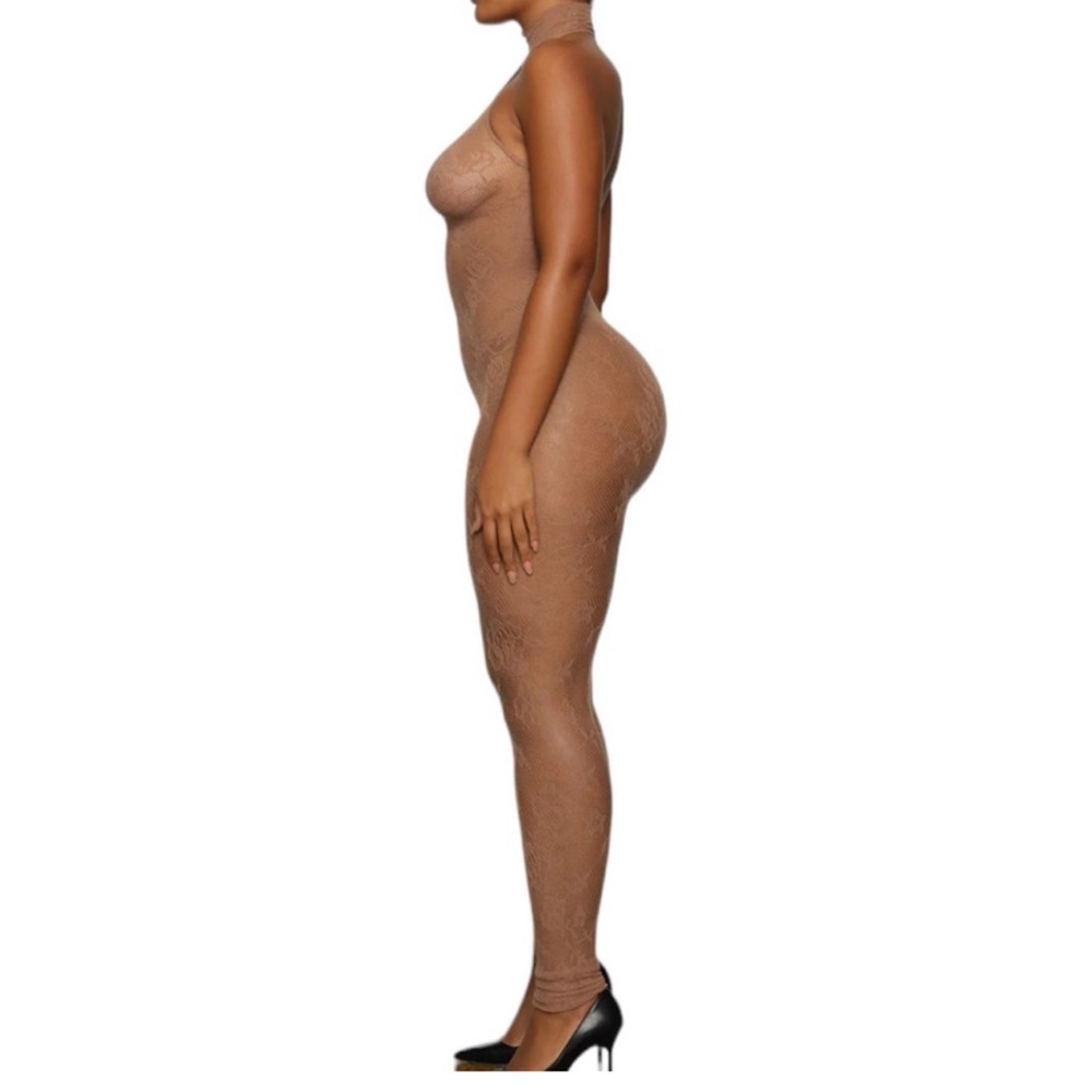 Skims Knit Lace Catsuit Halter Onesie in Clay Size 3X & 4X - Picture 3 of 9